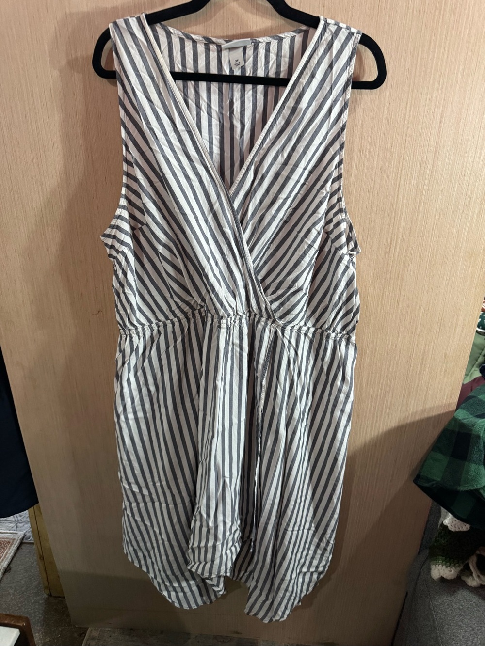 Ava & Viv Gray and White Striped Wrap Dress Size 3X